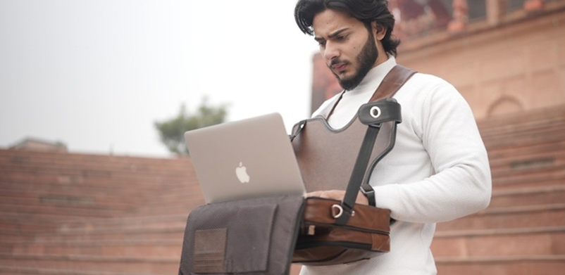 Hands-Free Workstation